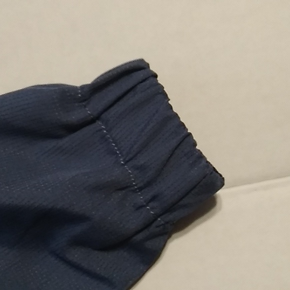 Tommy Bahama Shark Jacket 18mths) - Picture 12 of 12